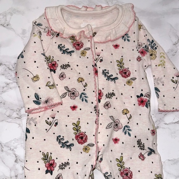 Mudpie Floral newborn One Piece up to 9 lbs size newborn - Picture 5 of 7